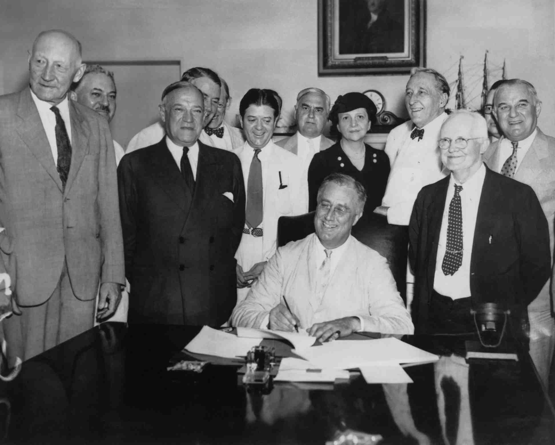 Commissions As Deferred-Decision Mechanisms: Can They Resolve The Social Security Gap